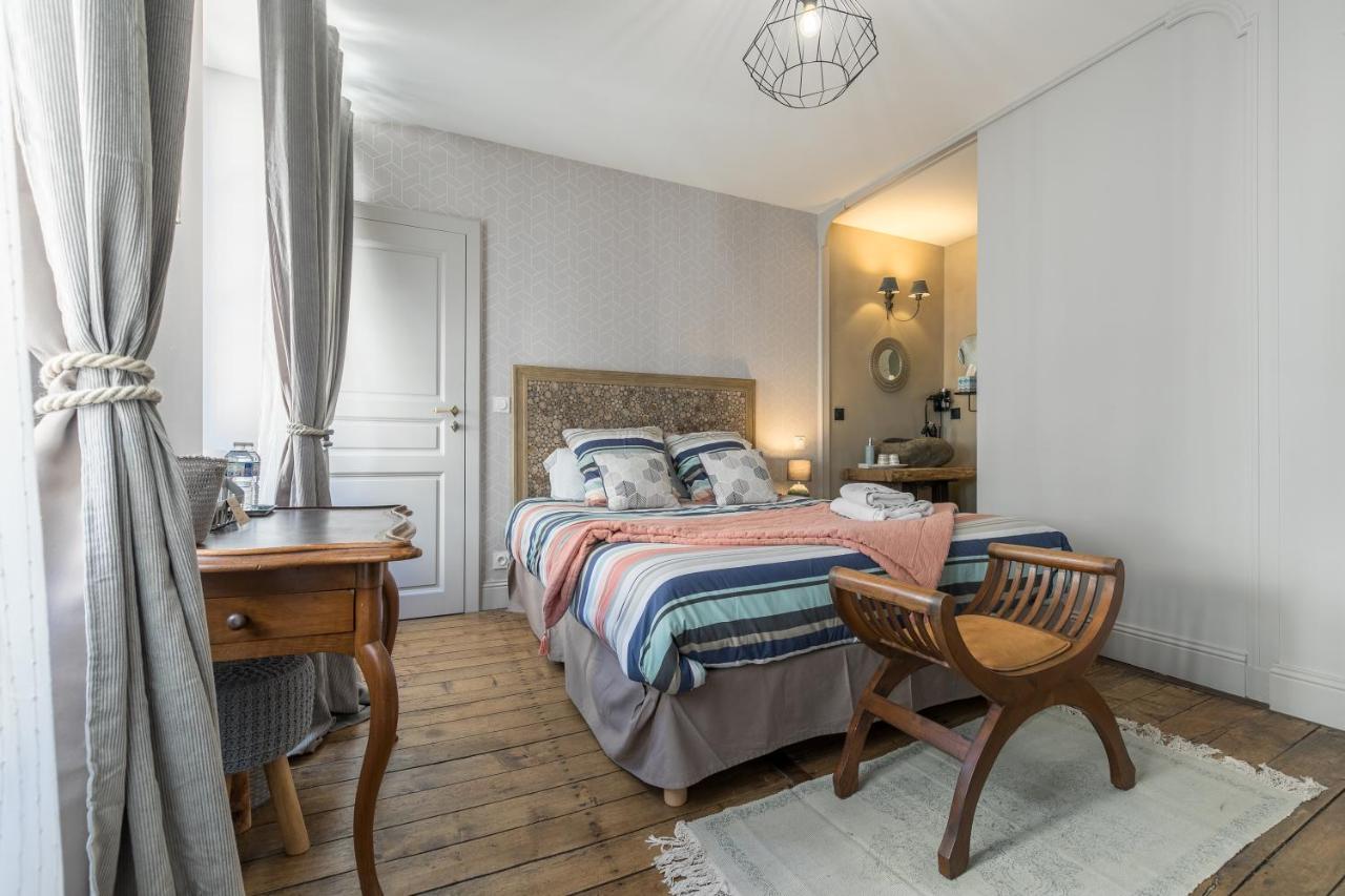 Bed and Breakfast Le Logis D'Augustin Мон-де-Марсан Экстерьер фото